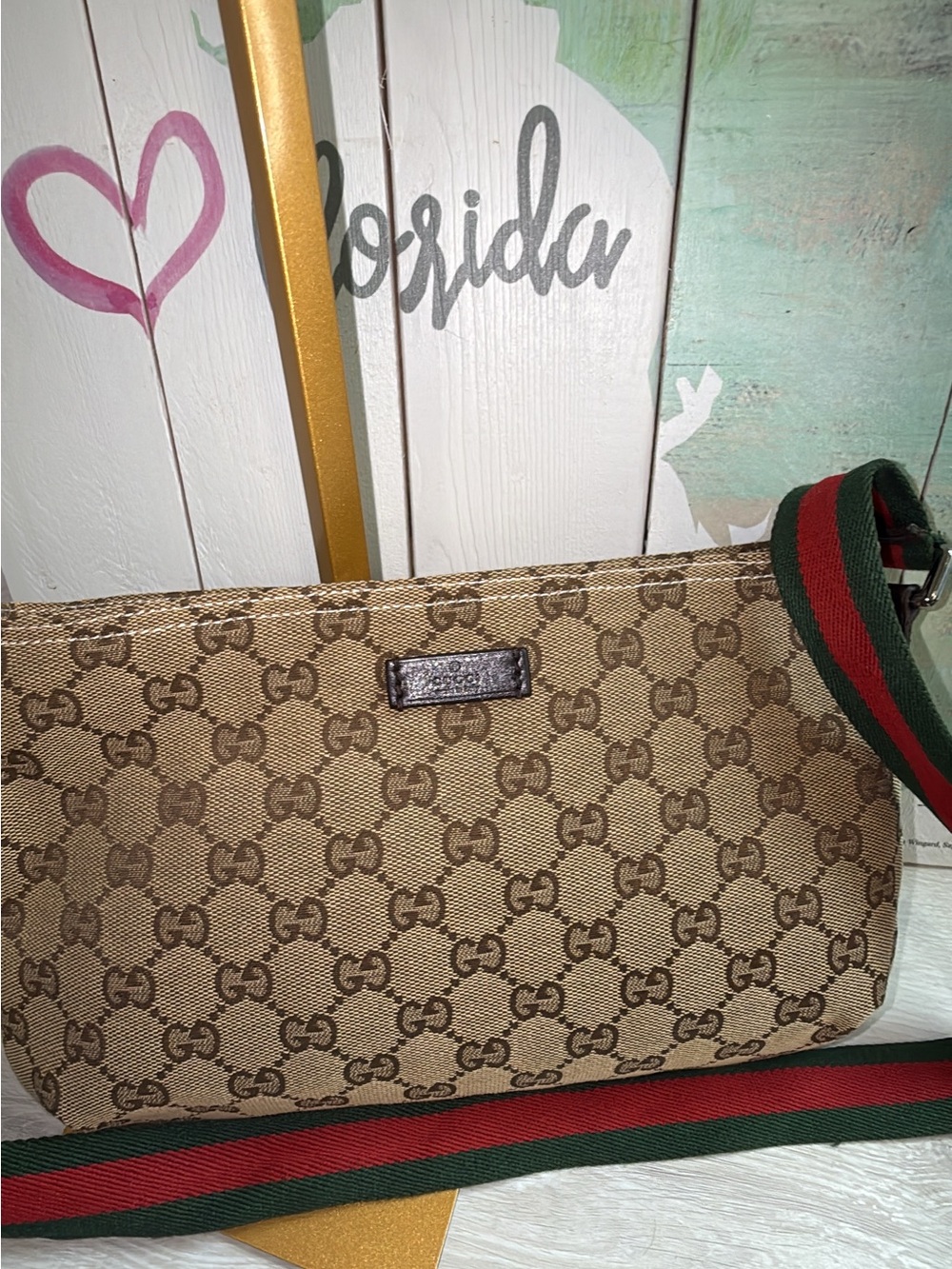 Vintage 2010 GUCCI GG canvas messenger shoulder bag nice condition - Picture 2 of 15